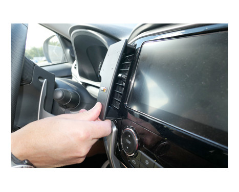 ProClip - Mitsubishi L200 2020-2022 Center mount, Image 4