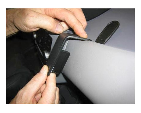 ProClip - Nissan Almera Tino 2004-2006 Angled mount, Image 4