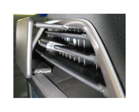 ProClip - Subaru Impreza 2017-> / XV 2018-> Angled mount, Image 2