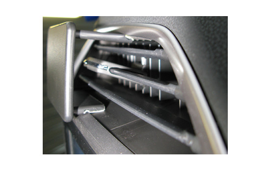 ProClip - Subaru Impreza 2017-> / XV 2018-> Angled mount, Image 2