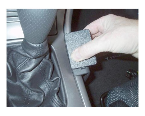 ProClip - Subaru Legacy/ Outback 2004-2006 Console mount, Image 4