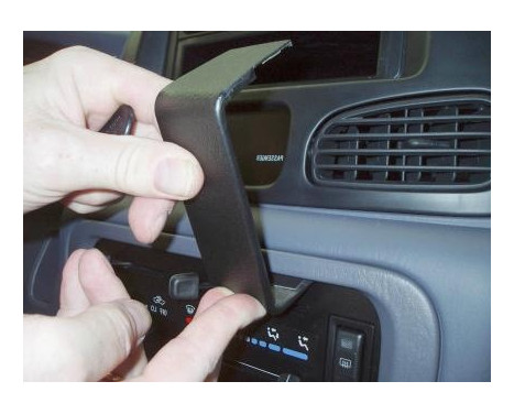 ProClip - Toyota Town Ace 2003-2005 Angled mount, Image 4