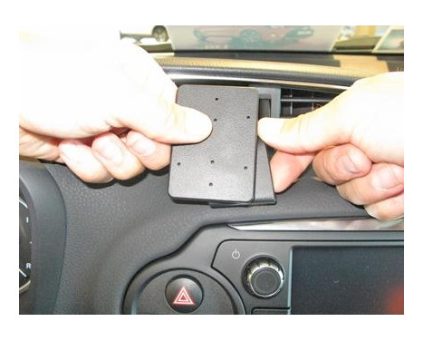 ProClip - Toyota Yaris 2015-2020 Center mount, Image 3