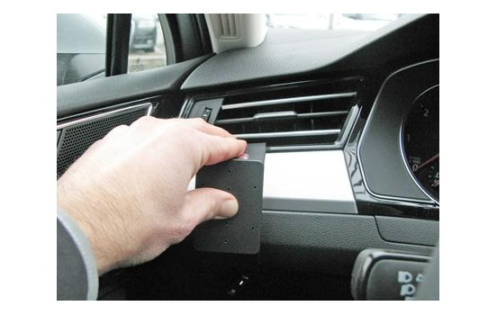 ProClip - Volkswagen Passat 2015- / Passat Alltrack 2015- / Arteon 2017- Left mount, Image 3