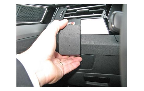 ProClip - Volkswagen Passat 2015- / Passat Alltrack 2015- / Arteon 2017- Left mount, Image 4