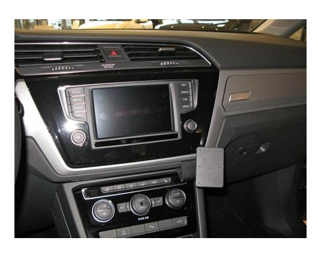 ProClip - Volkswagen Touran 2016 - Angled mount, Image 2