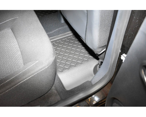 Rubber mats suitable for Dacia Logan II / Logan II MCV 5-Seater 2013-2021, Image 8