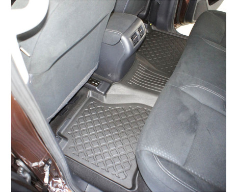 Rubber mats suitable for Nissan Navara Double Cab / Renault Alaskan Double Cab 2016+, Image 7