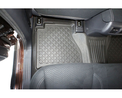 Rubber mats suitable for Nissan Navara Double Cab / Renault Alaskan Double Cab 2016+, Image 9