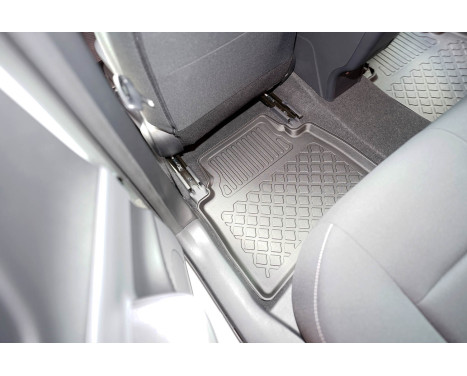 Rubber mats suitable for Toyota Prius V Plug-in Hybrid 2023-, Image 5
