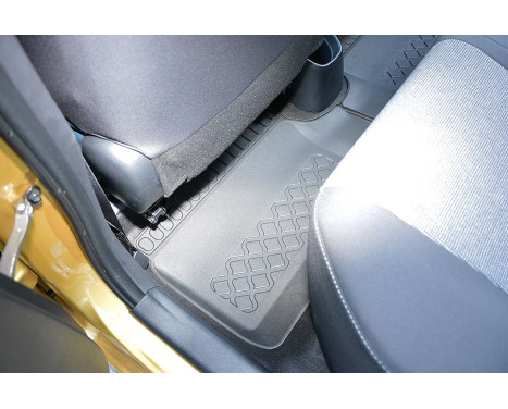 Rubber mats suitable for Toyota Yaris III 2011-2020, Image 6