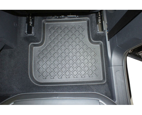 Rubber mats suitable for Volkswagen Tiguan II 2016+ (incl. Facelift), Image 9