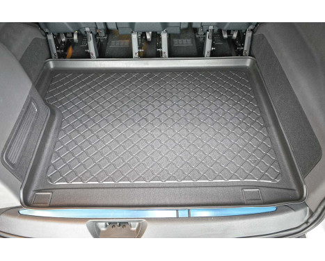Boot liner suitable for Ford Tourneo Custom L2 Facelift V/5 02.2018- behind the third row of seats, Image 4
