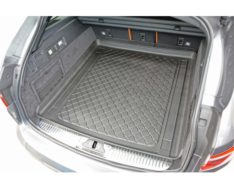 Boot liner suitable for Jaguar XF II (260) Sportbrake 2017+, Image 6