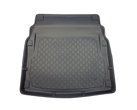 Boot liner suitable for Mercedes EW 212 S/4 03.2009-03.2016 without wings