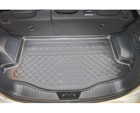Boot liner suitable for Ssangyong Tivoli Facelift SUV/5 01.2018-2019, Image 4