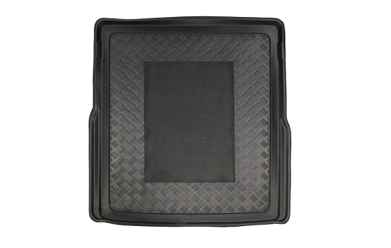 Boot liner suitable for Volkswagen Passat 3D Variant 2014- incl. GTE