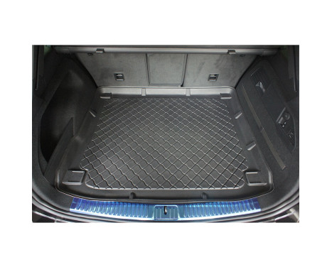 Boot liner suitable for Volkswagen Touareg II SUV/5 02.2010-03.2018, Image 3