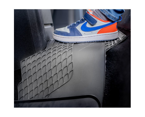 Gledring Universal protective mat for the center tunnel (2nd row of seats), Image 9