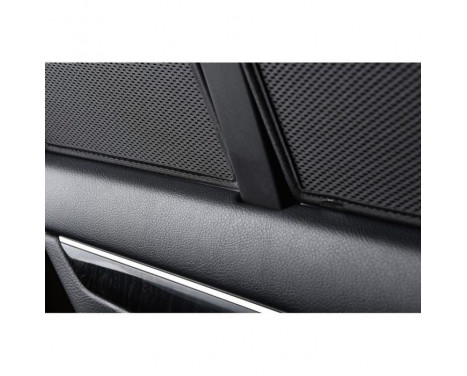 Privacy Car Shades (rear doors) suitable for Volvo XC60 2008-2016 (2-piece) PV VOXC605A18 Privacy shades, Image 3