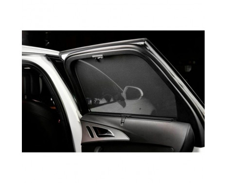 Privacy Shades (rear doors) suitable for Mini F55 5-door 2014- (2-piece) PV MIHATC5C18, Image 2