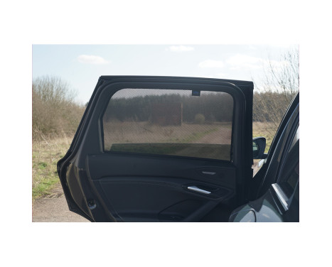 Set Car Shades (rear doors) suitable for Audi Q6 E-Tron (GFB) 2024- (2-piece), Image 5