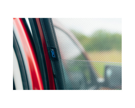 Set Car Shades (rear doors) suitable for Isuzu D-Max 4 doors 2019- (2-piece), Image 6