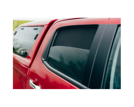 Set Car Shades (rear doors) suitable for Isuzu D-Max 4 doors 2019- (2-piece), Image 8