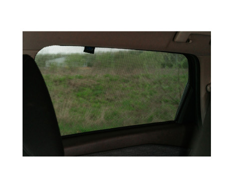 Set Car Shades (rear doors) suitable for Nissan X-Trail (T33) 5 doors 2022 - (2-piece), Image 7