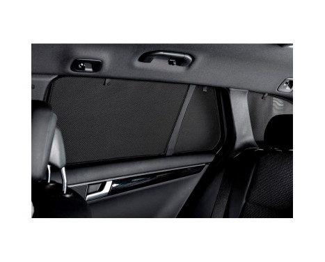 Set Car Shades suitable for Isuzu D-Max 4 doors 2019- (4-piece)
