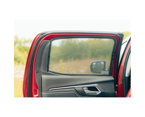 Set Car Shades suitable for Isuzu D-Max 4 doors 2019- (4-piece), Image 5