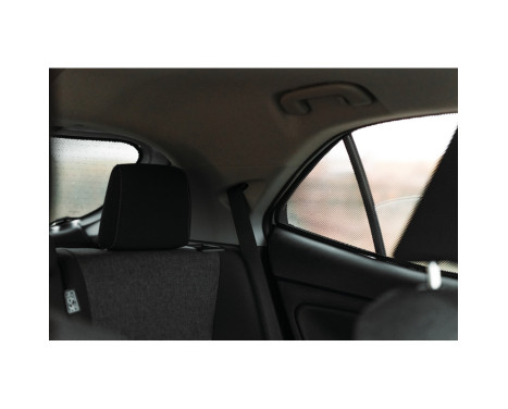 Set Car Shades suitable for Toyota Yaris Cross (MXP) 2020 - (4-piece), Image 8