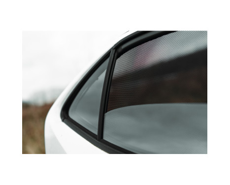 Set of Car Shades (rear doors) suitable for Toyota Yaris Cross (MXP) 2020- (2-piece), Image 6