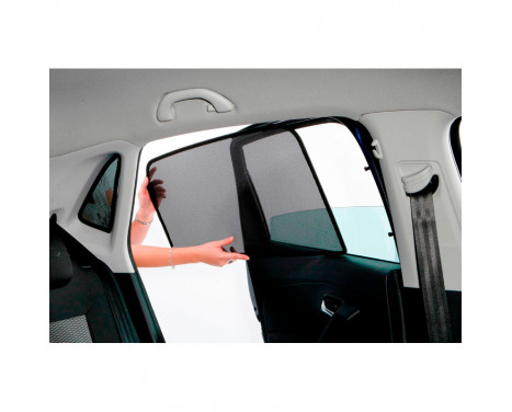 Sonniboy privacy shades suitable for Volkswagen Caddy IV 5-door 2015- (with tailgate)