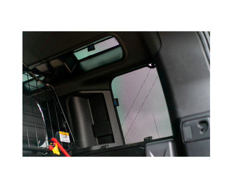 Sun blinds suitable for Land Rover Defender D110 5-door 2020- (12-piece), Image 7