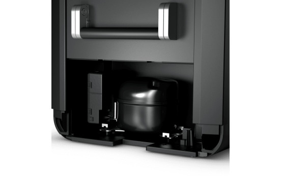 Dometic CFX3 Electric Cool Box 12/24V & 230V 36L, Image 4