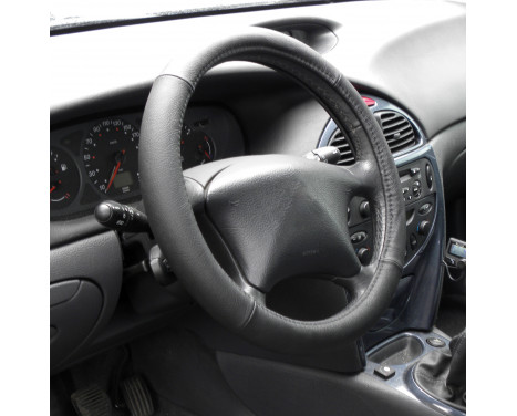Carpoint Steering Wheel Cover Black Leatherlook, Image 3