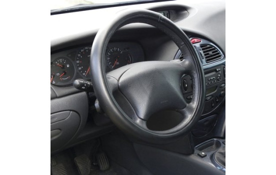 Carpoint Steering Wheel Cover Black Leatherlook, Image 3