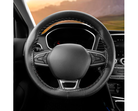 Universal steering wheel cover Classic - Black PVC leather + Gray stitching (lace closure), Image 3