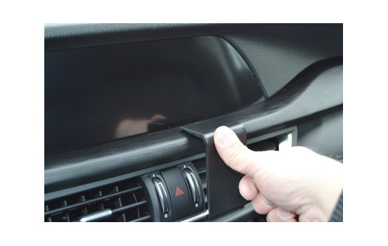 ProClip - Alfa Romeo Stelvio 2016 - Angled mount, Image 4