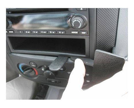ProClip - Chevrolet Aveo 2004-2006 / Kalos 2005-2009 - Deawoo Kalos 2004 Angled mount, Image 2
