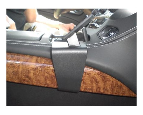 ProClip - Chevrolet Tahoe/ Suburban 2015-2020 Console mount, Right, Image 2