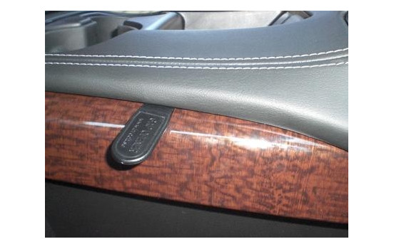 ProClip - Chevrolet Tahoe/ Suburban 2015-2020 Console mount, Right, Image 4
