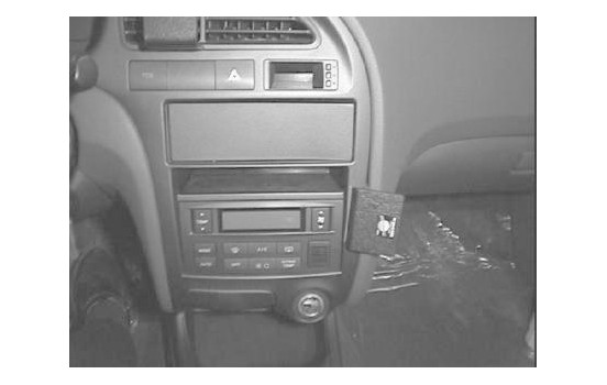 ProClip - Hyundai Elantra 2001-2003 Angled mount