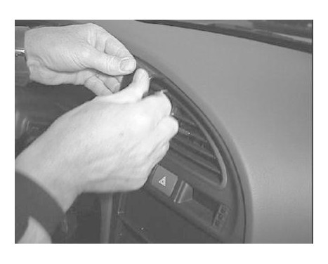 ProClip - Hyundai Elantra 2001-2003 Center mount, Image 3