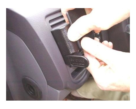 ProClip - Kia Carnival 2002-2005 Left mount, Image 4