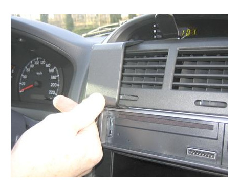 ProClip - Kia Cerato 2005-2009 Center mount, Image 2