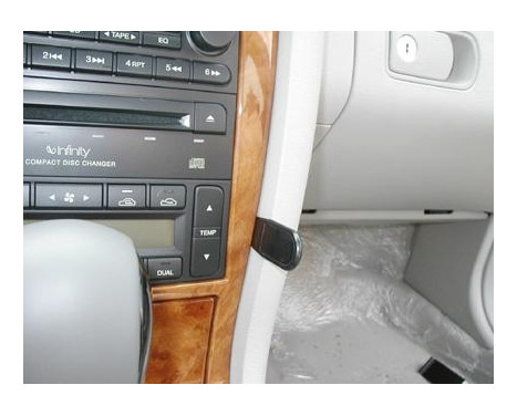 ProClip - Kia Opirus 2003-2007 Angled mount, Image 4