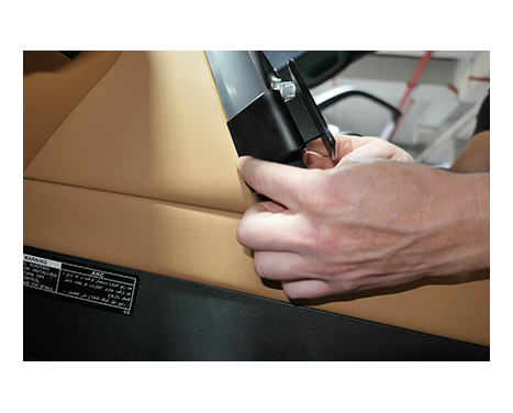 ProClip - Lexus LX Series 2022- Center mount, Image 3