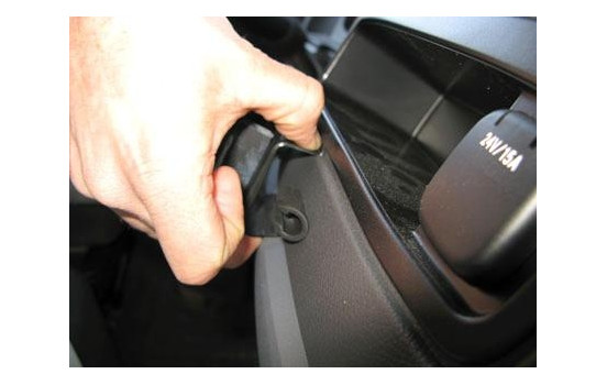 ProClip - Mercedes Benz Atego 2008-> Angled mount, Image 3